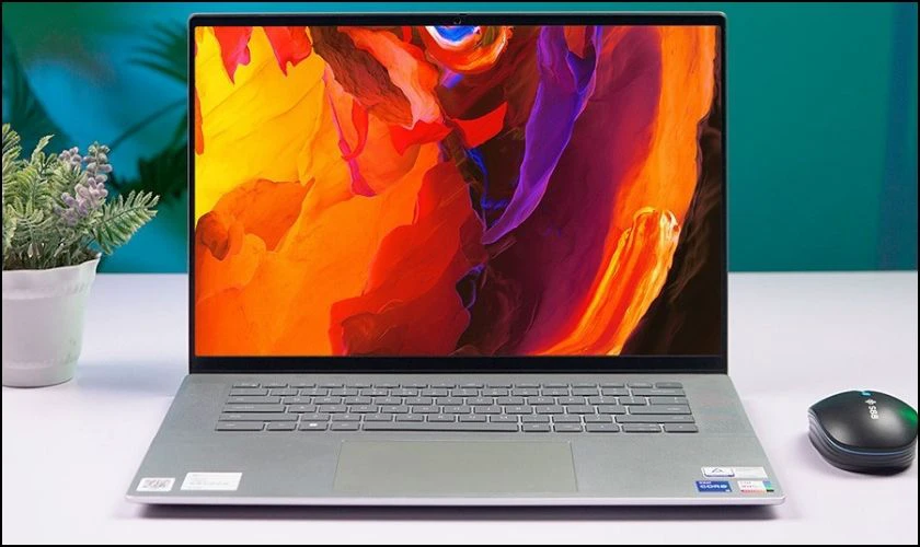 Dell Inspiron 16 5630 i5