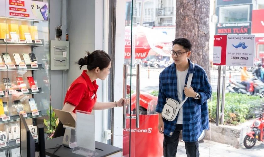 Lưu ý khi chọn mua laptop cho sinh viên kinh tế giá rẻ