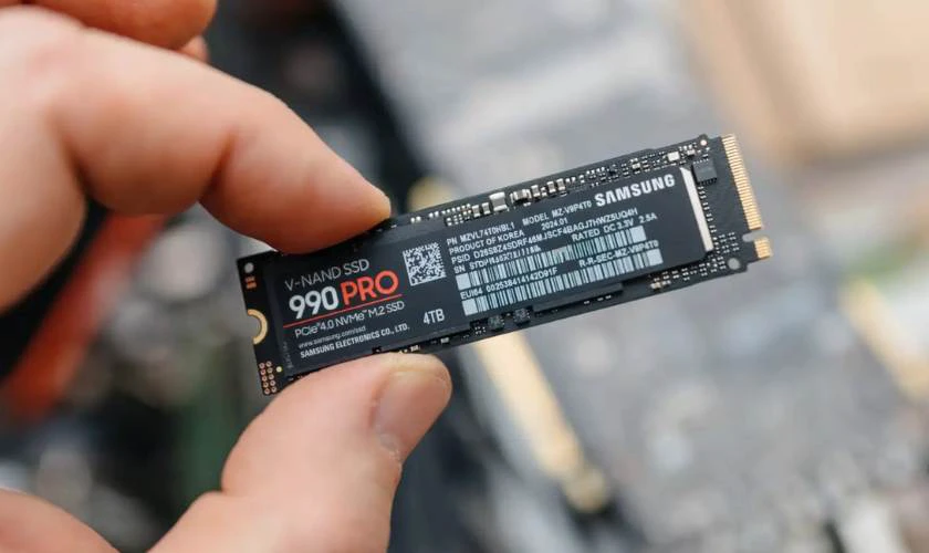 Dung lượng ổ cứng SSD tối thiểu là 256GB