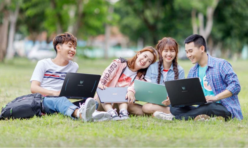 Lưu ý khi mua laptop cho sinh viên Ngôn ngữ Anh