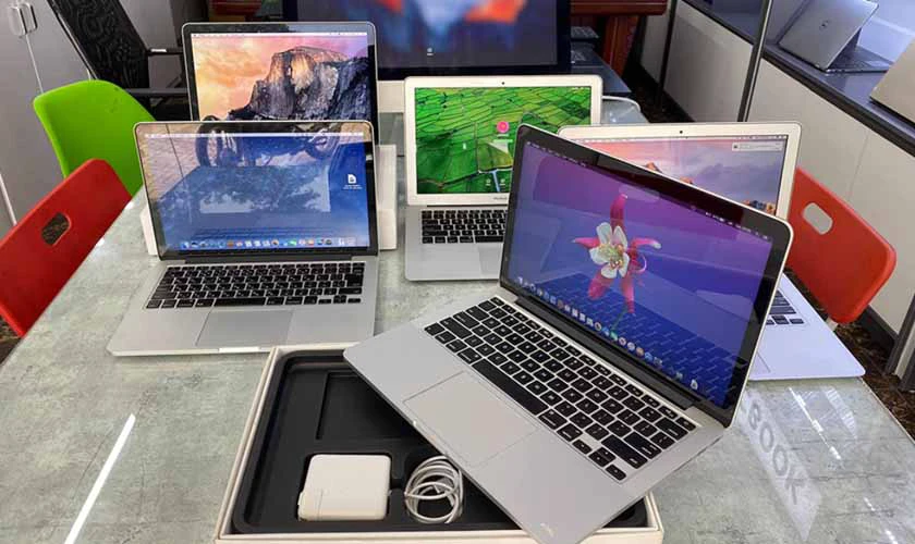 Nên mua laptop cũ hay mới?