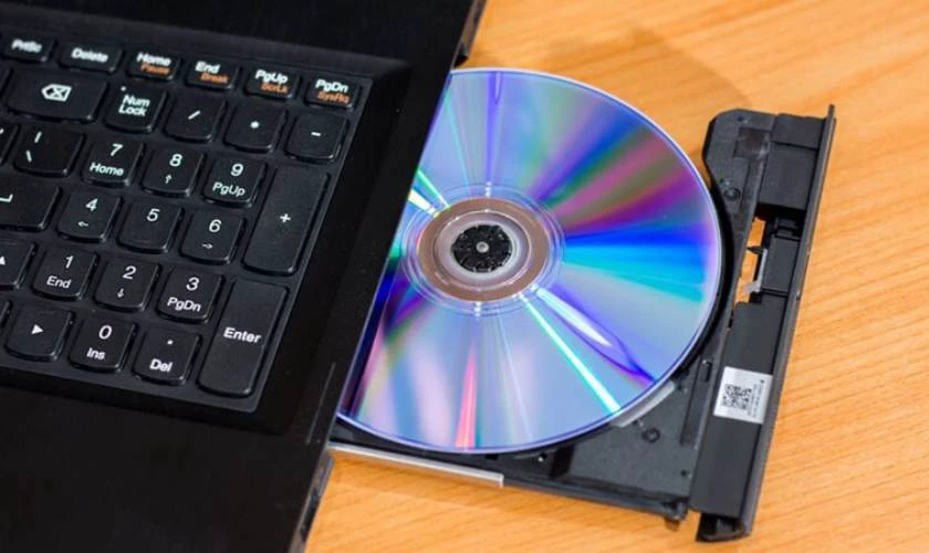 Nhược điểm của Laptop có ổ đĩa CD là gì