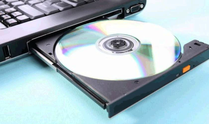 Laptop có ổ đĩa CD có tốt không