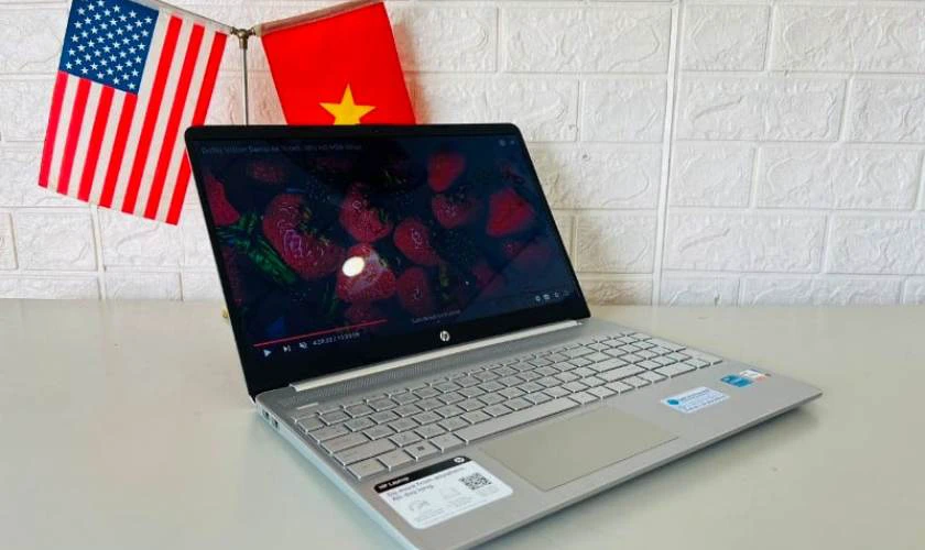 Top 9 Laptop có ổ đĩa CD đáng mua nhất