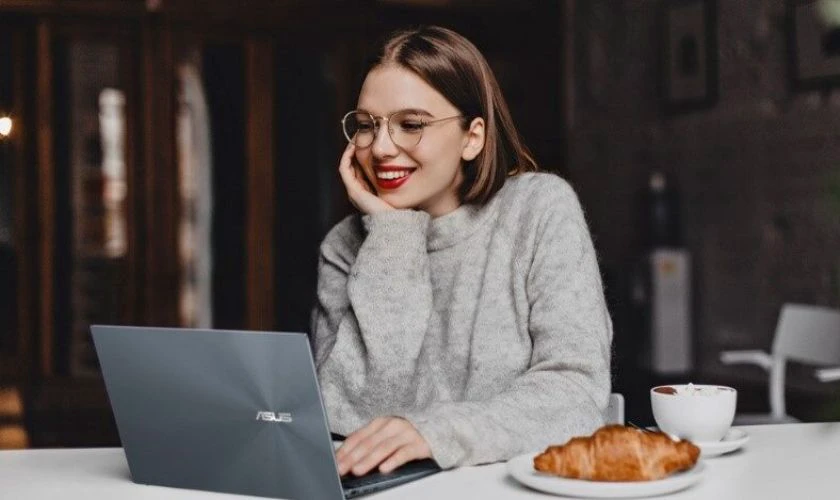 Lưu ý khi chọn mua và sử dụng laptop cũ cho sinh viên