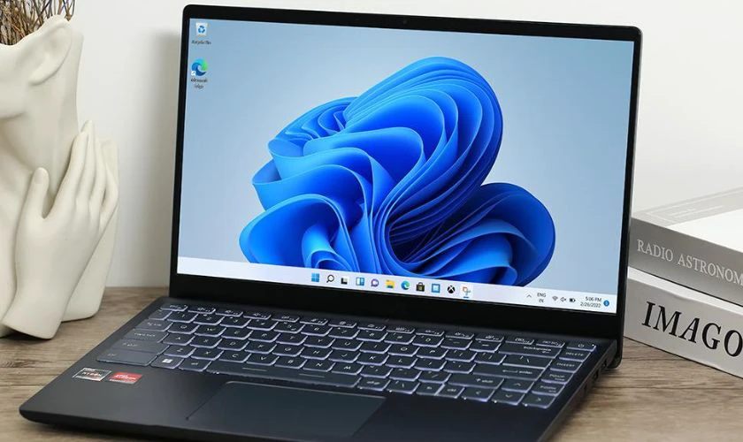 MSI Modern 14 B5M là mẫu laptop cũ cho sinh viên nổi bật trong phân khúc tầm trung