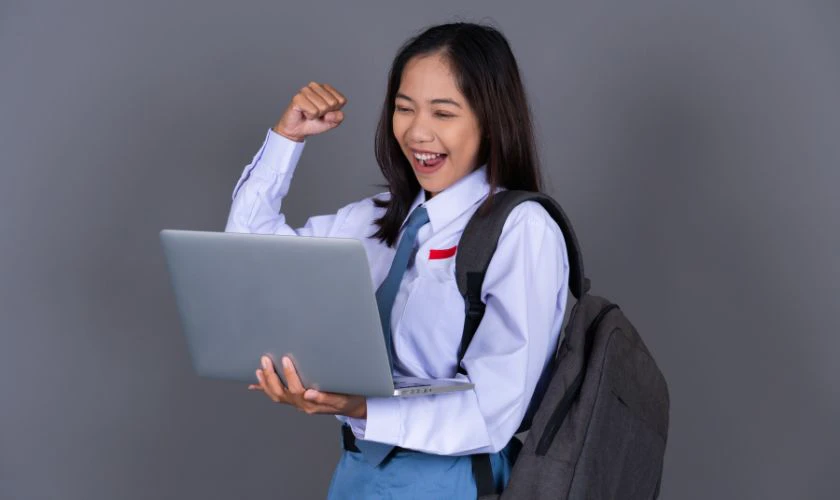 Lưu ý khi chọn mua laptop cho học sinh cấp 3 giá rẻ