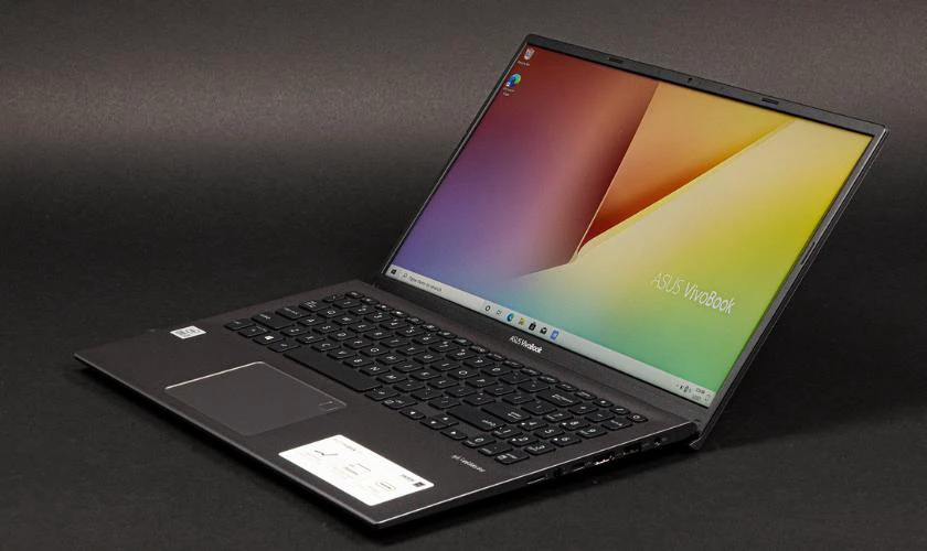 Laptop dành cho học sinh cấp 3 dưới 10 triệu nên mua