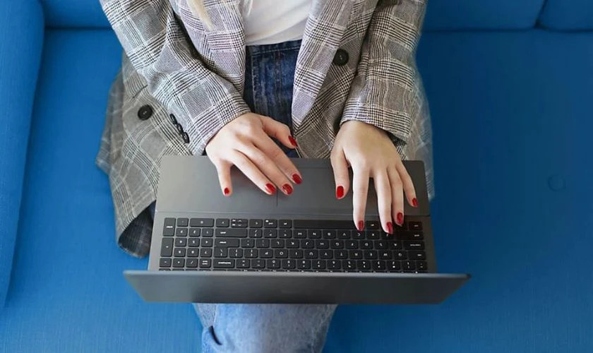 Mẹo sử dụng laptop DELL có bàn phím số bên phải hiệu quả
