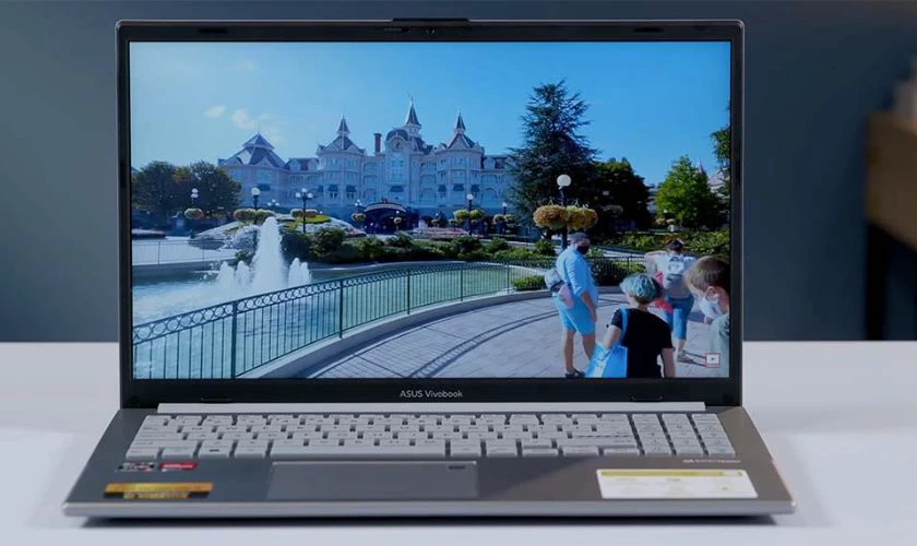 Laptop ASUS Vivobook Go 15 E1504FA R5 7520U - 11.290.000 VNĐ
