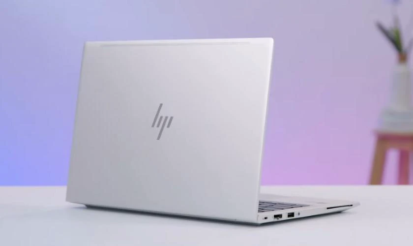 Top 15 laptop văn phòng nhỏ gọn tốt nhất