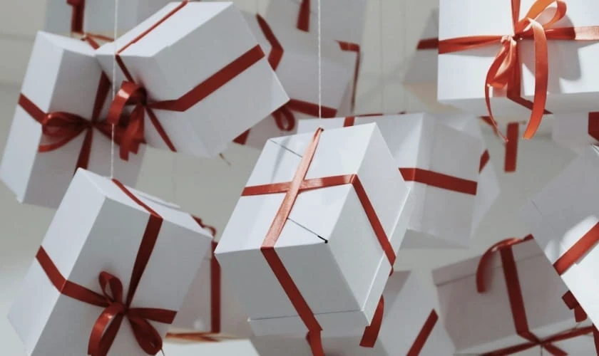 Hạn chế tặng những món quà không ý nghĩa