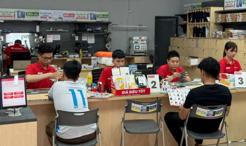 Địa chỉ thay loa iPhone 14 Pro Max uy tín, chính hãng - Điện Thoại Vui