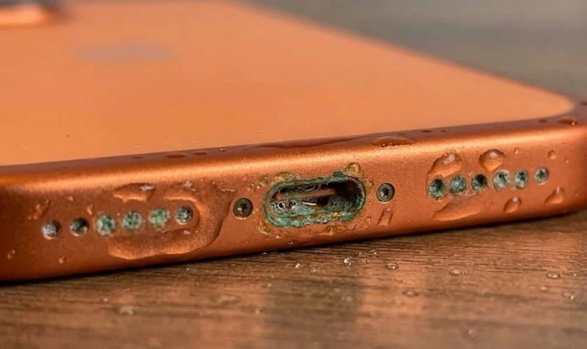 Loa iPhone 17 Pro Max bị nhỏ do đâu?