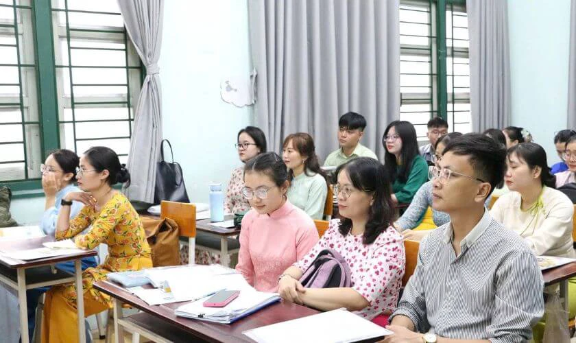 Lời chúc 20 11 cho đồng nghiệp hài hước, dí dỏm