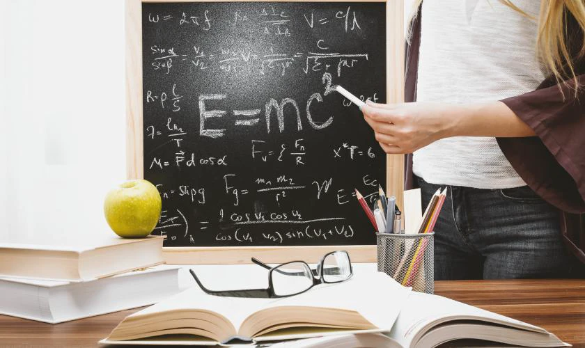 Lời chúc 8/3 tặng cô giáo dạy Lý