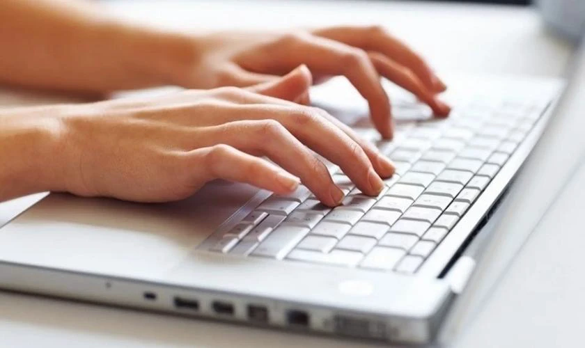 Bàn phím laptop DELL bị lỗi phần mềm hoặc driver