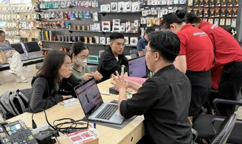 Địa chỉ sửa lỗi màn hình MacBook Pro 2017 uy tín, lấy ngay