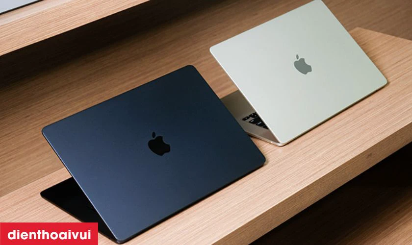 RAM 8GB, SSD 256GB chuẩn NVMe tốc độ cao