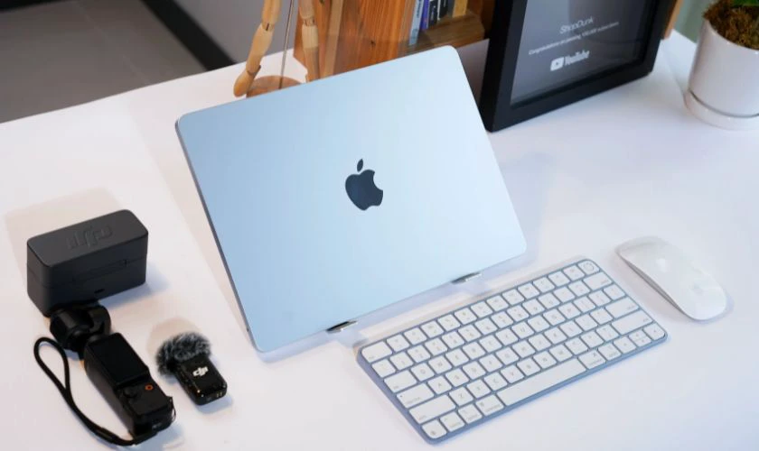 Nên mua MacBook Neo hay MacBook Air?