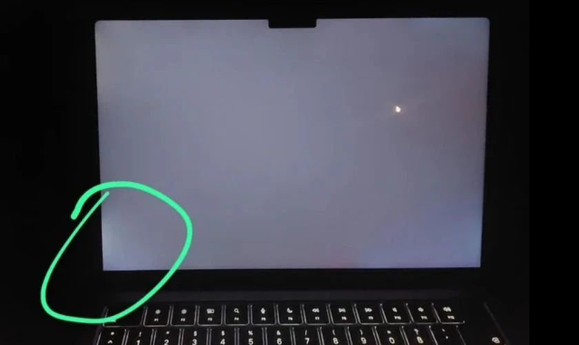 MacBook Pro 2017 lỗi cáp màn hình: Dấu hiệu nhận biết