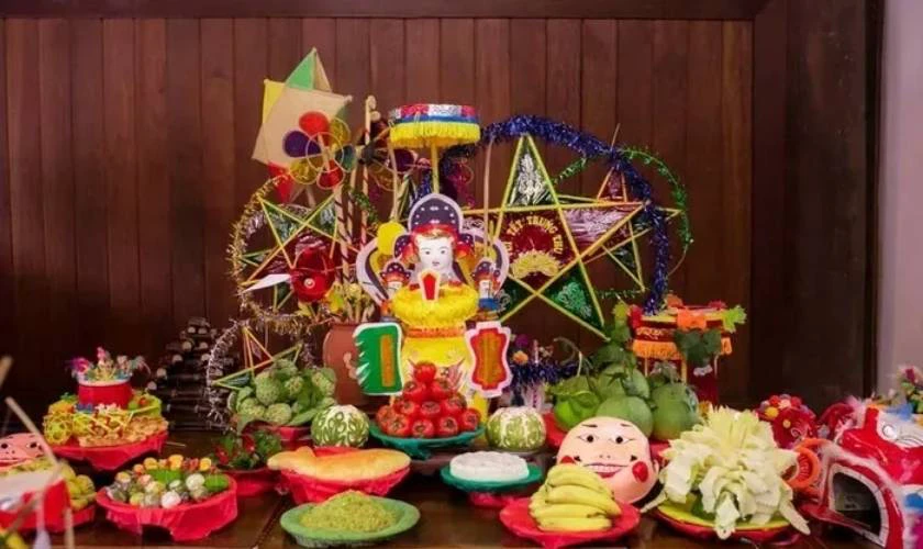 Cách trang trí mâm cỗ Trung thu bằng đèn lồng