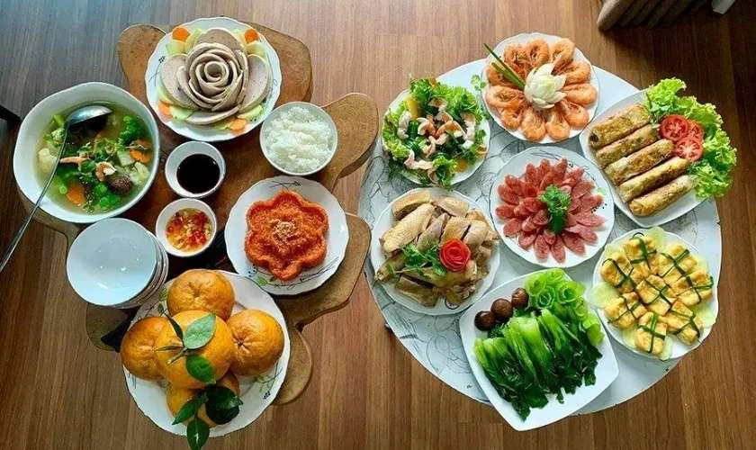 Nên cúng mặn hay cúng chay?