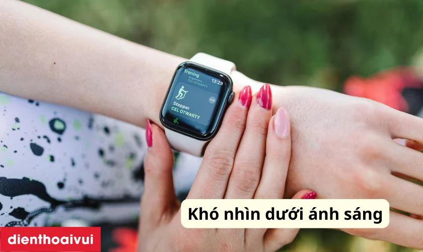 Màn hình bị mờ, ám màu hoặc khó nhìn dưới ánh sáng