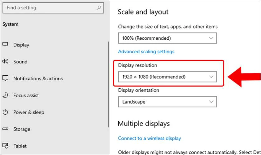 Trong cửa sổ Display settings, bạn sẽ thấy phần Display resolution