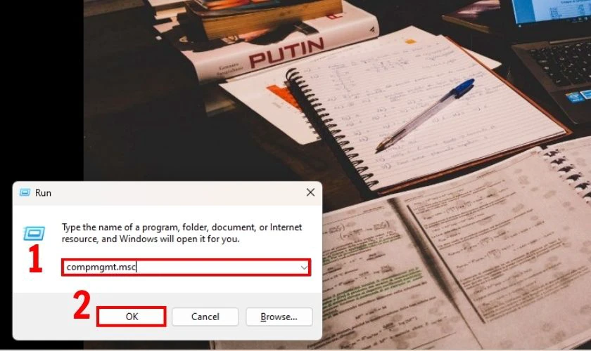 Nhấn tổ hợp phím Windows + R rồi sau đó nhập compmgmt.msc và chọn OK