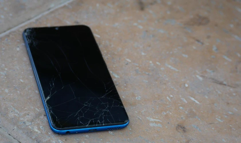 Tại sao màn hình Samsung S21 Fe bị sọc?