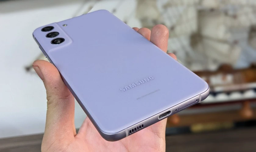 Cách khắc phục màn hình Samsung S21 Fe bị sọc