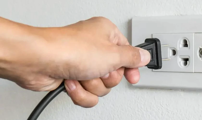 Kiểm tra nguồn điện và tín hiệu truyền hình