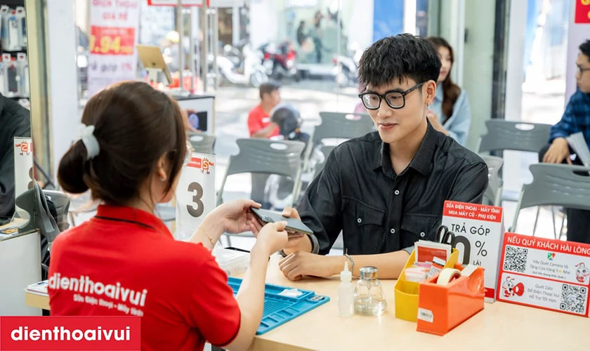 Mua điện thoại Masstel Izi 15 4G chính hãng tại Điện Thoại Vui