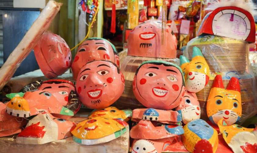 Cắt và trang trí mặt nạ Trung thu