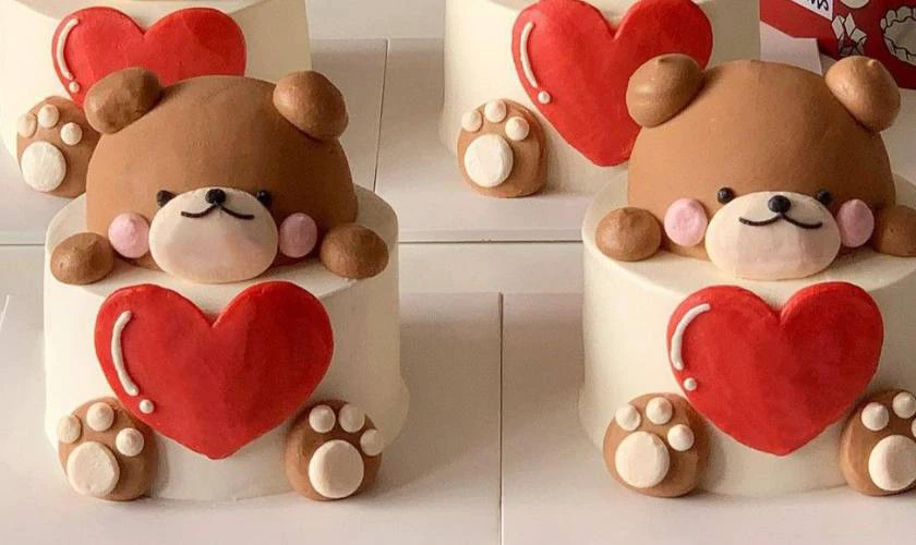 Mẫu bánh kem Valentine 14/2 cho nữ