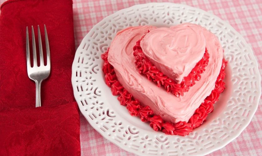Mẫu bánh ngày Valentine hình trái tim ấn tượng