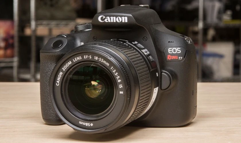 Canon EOS 1500D là chiếc DSLR nhập môn hoàn hảo cho sinh viên tập trung vào nhiếp ảnh