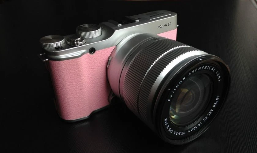 Fujifilm X-A2 là chiếc mirrorless nhập môn lý tưởng cho sinh viên
