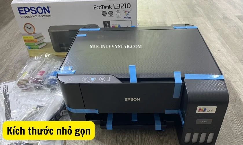 Kích thước nhỏ gọn – phù hợp không gian học sinh