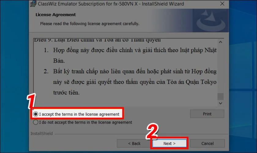 Sau đó, bạn tick vào I accept the terms in the license agreement và nhấn Next