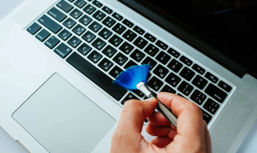 Cách tránh tình trạng bàn phím laptop bị khóa