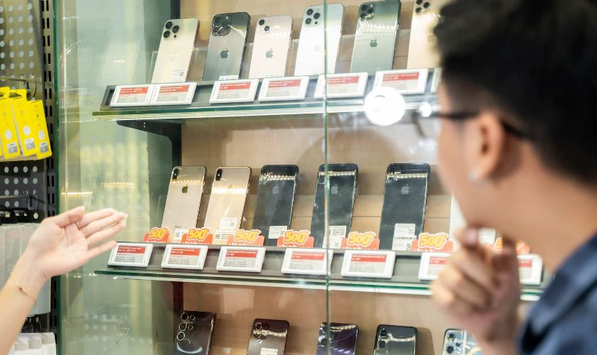 Tiêu chí chọn địa chỉ mua iPhone cũ uy tín quận 8