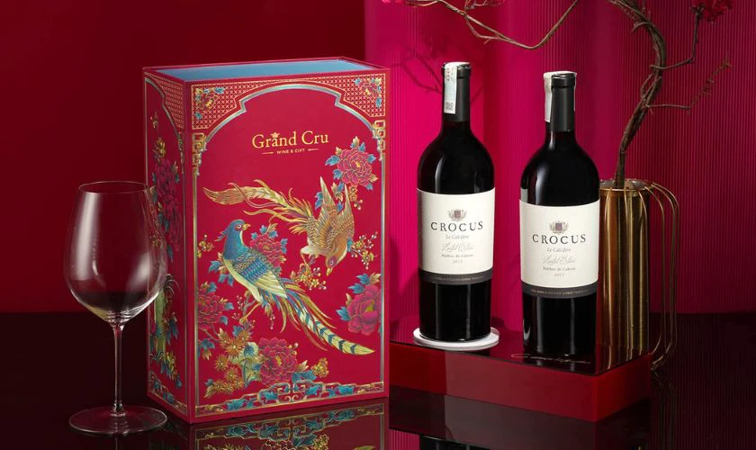 Mua quà Tết gì cho bố mẹ chồng sang trọng - Rượu vang