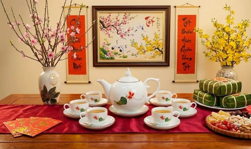 Mua quà Tết gì cho bố mẹ chồng 2026 - Bộ ấm trà gốm sứ