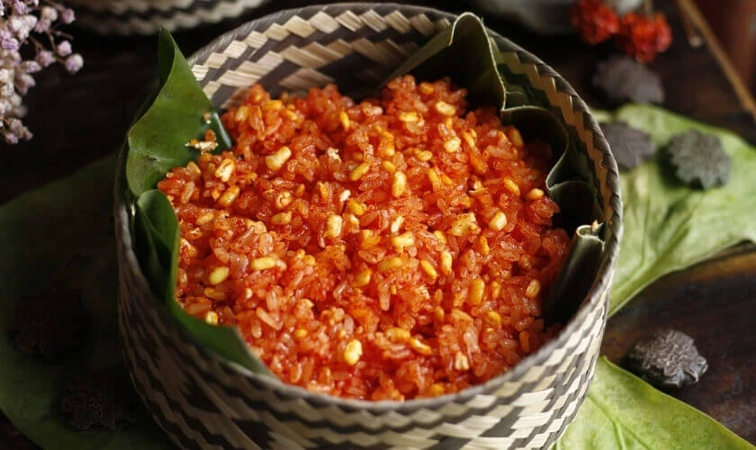 Xôi gấc đỏ thắm - May mắn hạnh phúc