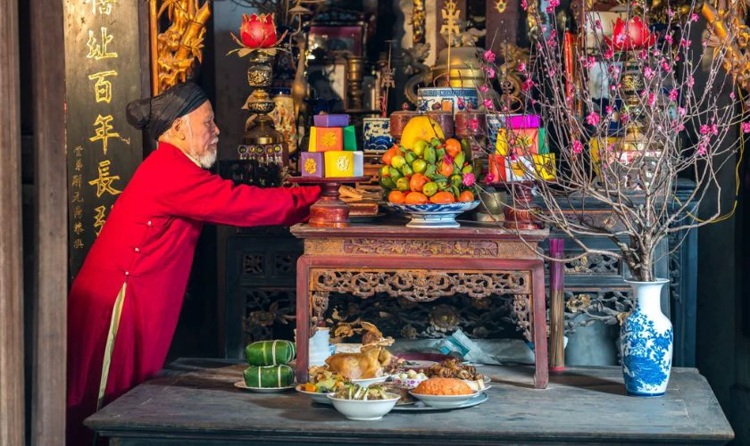 Mùng 1 đầu năm mời ông bà tổ tiên về cần cúng kiếng cơm nước rượu trà
