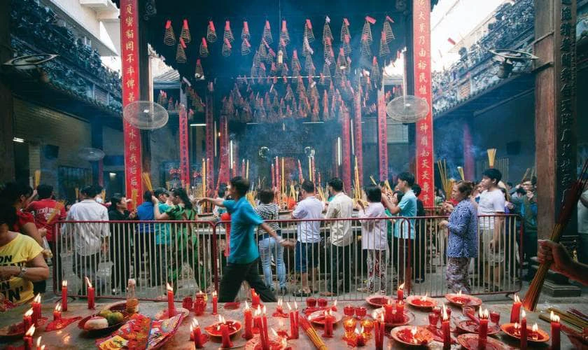 Mùng 1 Tết 2026 đi đâu để cả năm tài lộc, bình an?