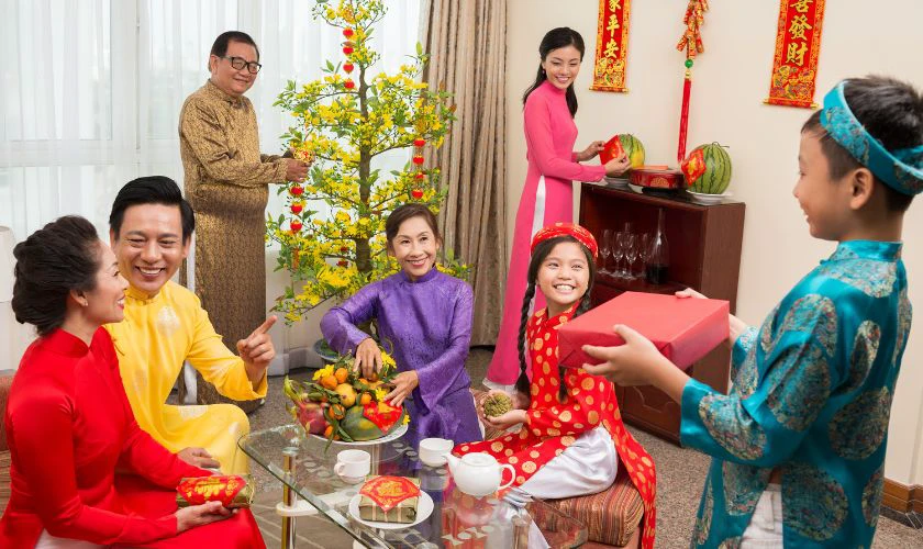 Ý nghĩa của việc lựa chọn mùng 1 Tết mặc màu gì?