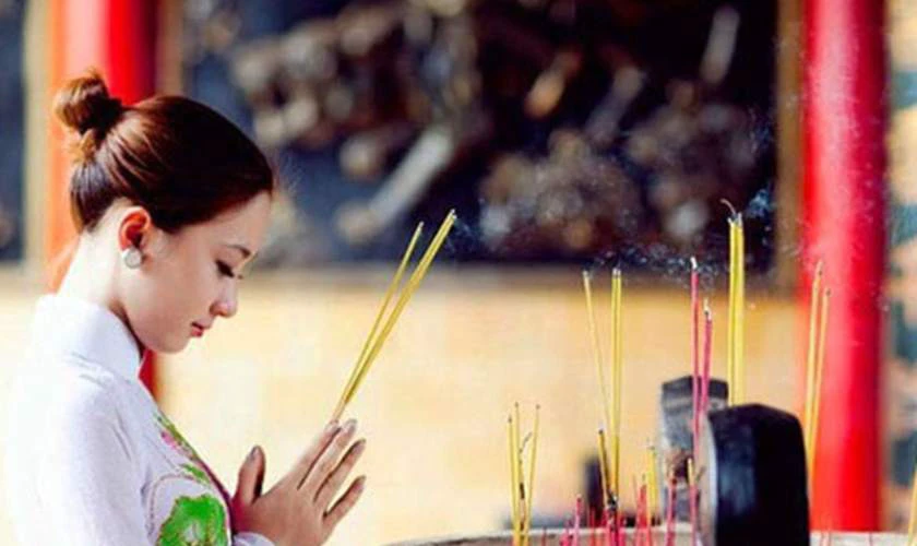 Mùng 1 Tết nên làm gì 2025